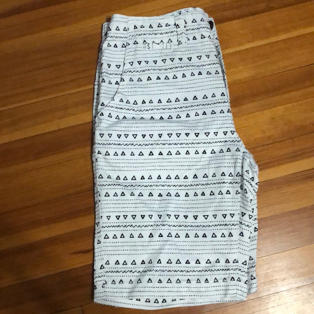 Classic fit shorts